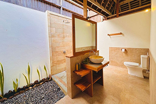 Bathroom - Hillside Standard Bungalow - Alor Tanapi Dive Resort - Indonesia Dive Resort