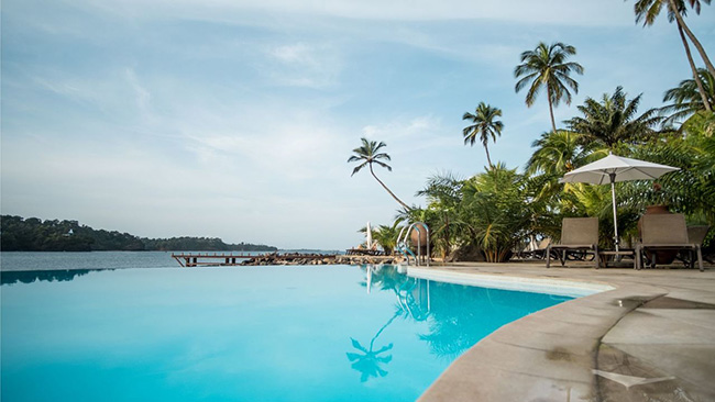 Swimming pool - Club Santana - São Tomé Dive Resort