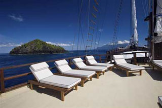 Dewi Nusantara - Indonesia Liveaboards - Dive Discovery Indonesia