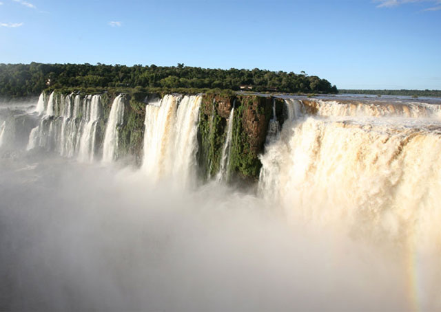 Iguazu Falls - Argentina - Dive Discovery