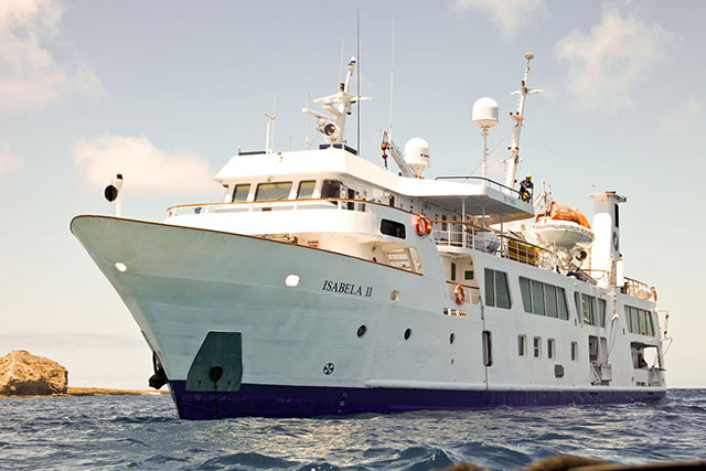 Isabela II - Galapagos Liveaboards - Dive Discovery Galapagos