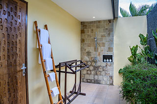 Lembeh Resort - Hillside Luxury Cottage - Bathroom
