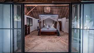 Interior - Standard Garden Room - The Manta Resort - Pemba Island Dive Resort