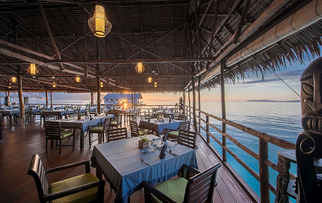 Restaurant - Papua Paradise Eco Resort - Indonesia Dive Resort