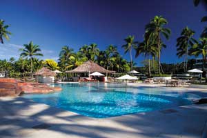 The Pearl South Pacific Resort - Shark Diving - Fiji Dive Tours - Dive Discovery Fiji Islands
