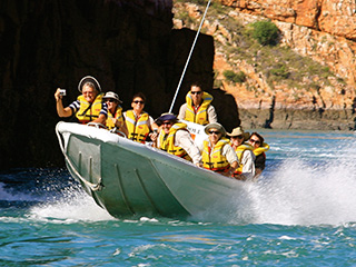 Adventure boat - True North - Australia Liveaboard