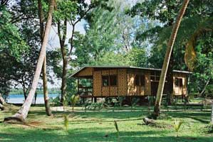 Lissenung Island Resort - PNG Dive Resorts - Dive Discovery PNG