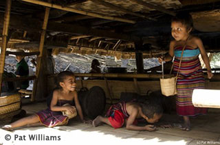 Abui Mountain children