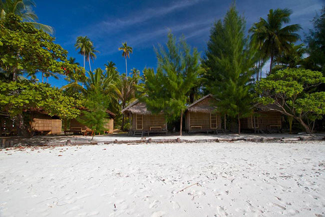 Papuan Cottage - Agusta Eco Resort - Raja Ampat Dive Resort