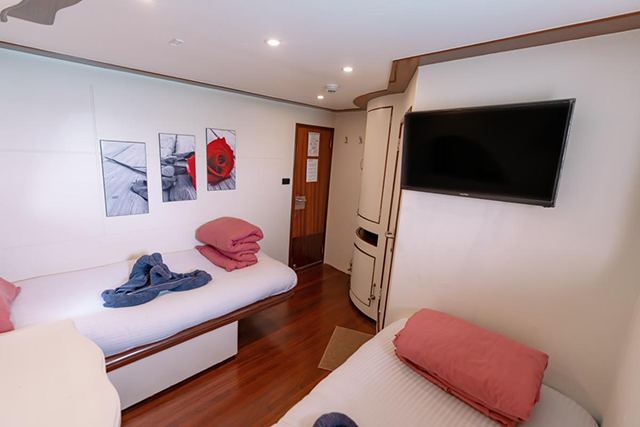 Twin bed cabin - M/Y Almonda - Red Sea Liveaboard