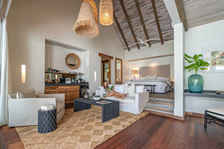 Bedroom - Beach Villa - Alphonse Island - Seychelles Dive Resort
