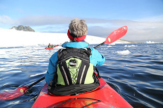 Kayaking - Antarctic Peninsula Basecamp - Dive Discovery