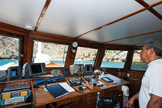 Bridge - M/S Beagle - Galapagos Liveaboards - Dive Discovery Galapagos