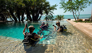 Dive practise in the pool - &Beyond Benguerra Island - Bazaruto Archipelago