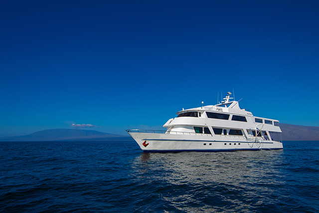 M/Y Blue Spirit Galapagos - Galapagos Liveaboards - Dive Discovery Galapagos