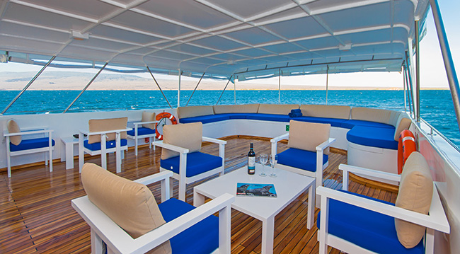 Lounge - M/Y Blue Spirit Galapagos - Galapagos Liveaboards - Dive Discovery Galapagos