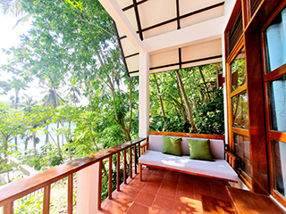 Veranda - 1-BR Sea View Villa - Casalay Boutique Villas & Dive