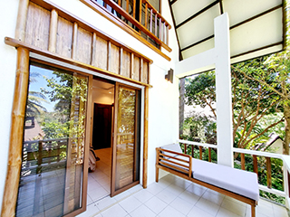 Veranda - 2-BR Sea View Villa - Casalay Boutique Villas & Dive