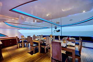 Outdoors restaurant - M/Y Duke of York - Maldives Liveaboards