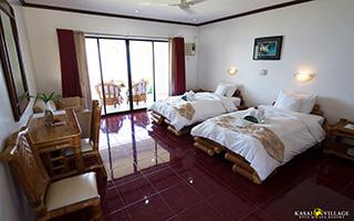 Twin beds - Sea view deluxe room - Kasai Village Dive Resort, Moalboal - Philippines Dive Resort