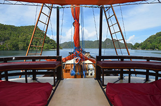 Sun deck - La Galigo - Indonesia Liveaboards - Dive Discovery Indonesia