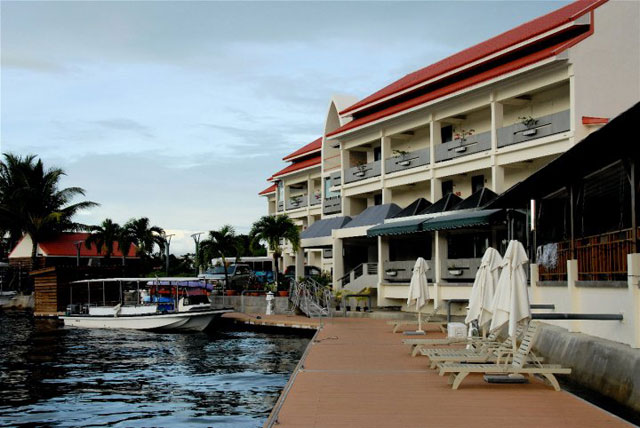 Landmark Marina Hotel - Palau Dive Resorts - Dive Discovery Micronesia