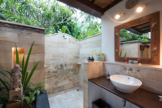 Bathroom - Lotus Bungalows  - Indonesia Dive Resorts