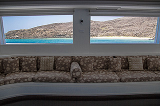 Salon - M/Y Lucy - Djibouti Live Aboard