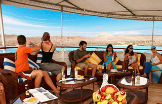 M/V Evolution - Galapagos Live Aboards - Dive Discovery Galapagos
