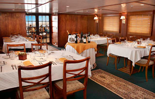 M/V Evolution - Galapagos Live Aboards - Dive Discovery Galapagos