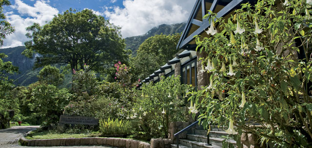 Machu Picchu Sanctuary Lodge - Resorts in Machu Piccu - Dive Discovery Peru