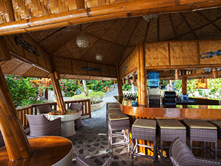 Restaurant & Bar - Magic Island Dive Resort - Philippines Dive Resorts