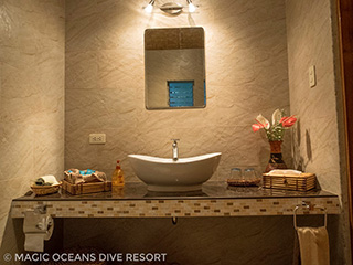 Bathroom - Magic Oceans Dive Resort - Philippines Dive Resorts