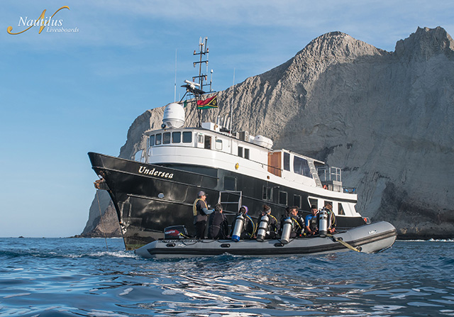 Nautilus UnderSea and dive boat - Socorro Liveaboard