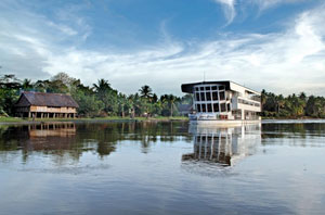 Sepik Spirit - PNG Resorts & Culture Lodges - Dive Discovery PNG
