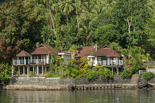 Seafront Villa - Solitude Lembeh Resort - Indonesia Dive Resorts