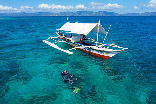 Dive boat - The Three P Beach Resort - Philippines Dive Resort