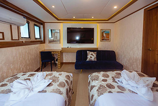 Twin bedded cabin - M/V Tiburon Explorer - Galapagos Liveaboard