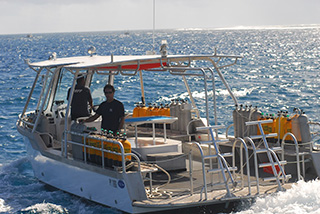 Top Dive's dive boat