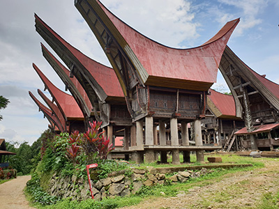 Tongkonan Houses - Toraja Tour, 4 Days - Indonesia Cultural Tours - Dive Discovery Indonesia