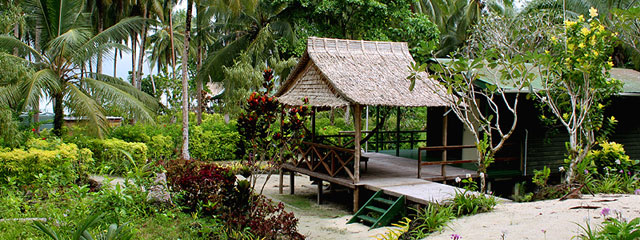 Uepi Island Resort - Solomon Islands Dive Resorts - Dive Discovery Solomon Islands