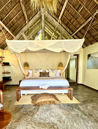 Bedroom - Beachfront Queen Bungalow - Voaara Madagascar - Madagascar Dive Resort