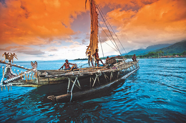 Canoe sunset - Dive Discovery PNG