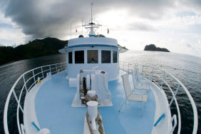 Sea Hunter - Cocos Island Liveaboards - Dive Discovery Cocos Island