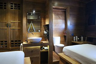 Cabin Bathroom - Tiaré  - Indonesia Liveaboard