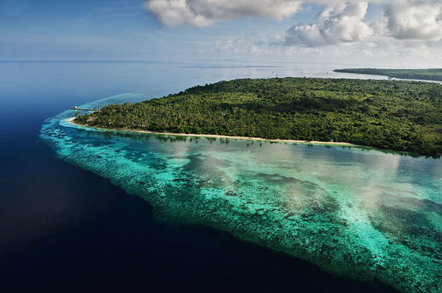 Wakatobi Dive Resort - Indonesia Dive Resorts - Dive Discovery Indonesia